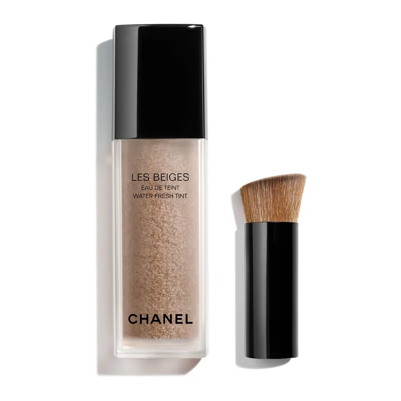 Angebot LES BEIGES EAU DE TEINT MAKE-UP MIT FRISCHEEFFEKT UND MIKROKAPSEL-PIGMENTEN. ZWEITE-HAUT-EFFEKT. NATÜRLICH STRAHLENDER TEINT. 30 ml