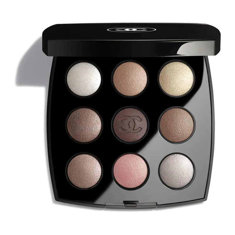 Neu LES 9 OMBRES HOCHINTENSIVER LIDSCHATTEN MIT VIELFÄLTIGEN EFFEKTEN Spare 10% mit dem Code FUN10 Regulärer Preis 108,00 * 5.4 g
